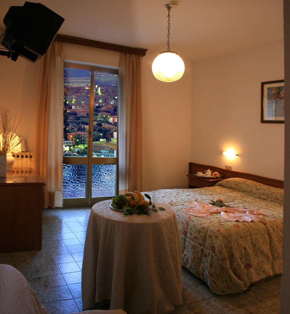 Hotel Massarelli Chianciano Terme Exterior foto